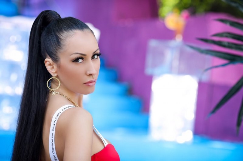 proval-li-e-novata-pesen-dzhenafenovete-