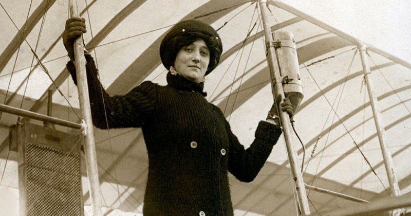 На този ден: Реймонд де Ларош става първата жена, получила пилотски лиценз  - Trafficnews.bg - Trafficnews.bg